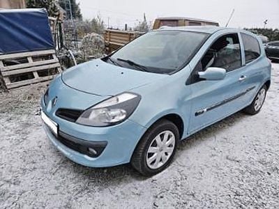 Używany Renault Clio III 65 KM (47 kW) 2007 Niebieski Hatchback