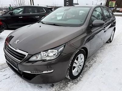 Używany Peugeot 308 150 KM (110 kW) 2016 Brązowy Kombi
