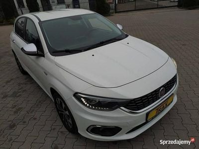 Biały Używany 2019 Fiat Tipo Mirror Kombi | 47 900 zł (Uczciwa cena)