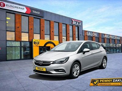 Używany Opel Astra Enjoy 125 KM (91 kW) 2019 Czarny (metalik) Hatchback