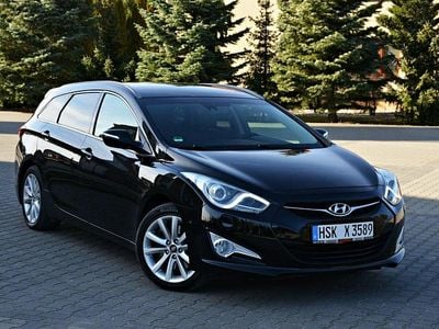 Używany Hyundai i40 177 KM (130 kW) 2012 Czarny Kombi