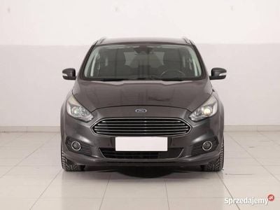 Szary Używany 2016 Ford S-MAX S Minivan | 52 999 zł (Uczciwa cena)