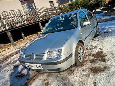 Używany VW Bora 2001 Srebrny Sedan/Limuzyna