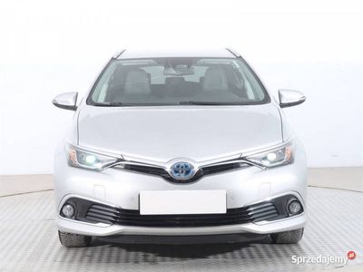 używany Toyota Auris Hybrid 