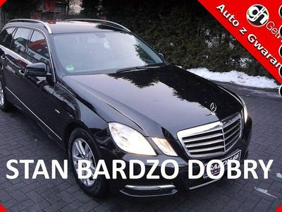 Używany Mercedes E220 170 KM (125 kW) 2012 Czarny Kombi