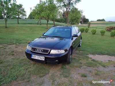 Używany Audi S4 1999 Czarny Kombi