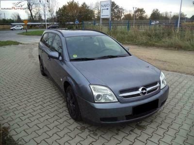 Używany Opel Vectra 220 KM (161 kW) 2004 Szary (metalik) Sedan/Limuzyna