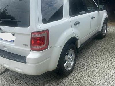 Biały Używany 2012 Ford Escape SUV | 41 000 zł