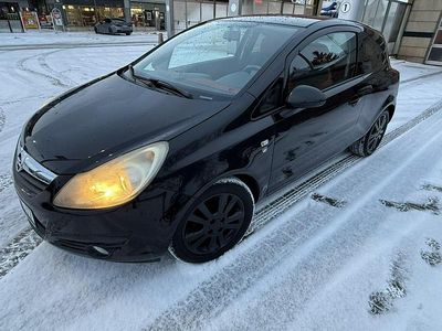 Czarny Używany 2010 Opel Corsa Hatchback | 9900 zł (Uczciwa cena)