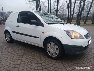 używany Ford Fiesta Van 1.4 tdci 2008 rok