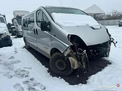 Używany Opel Vivaro 135 KM (99 kW) 2005 Srebrny Minivan