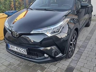 Czarny Używany 2018 Toyota C-HR SUV | 61 500 zł (Uczciwa cena)