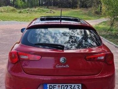 Używany Alfa Romeo Giulietta 2012 Czerwony Hatchback