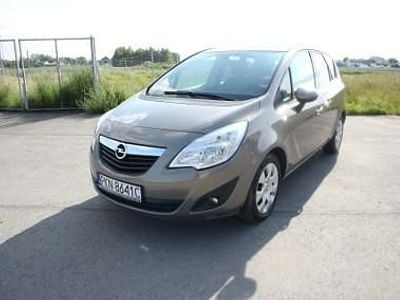 Używany Opel Meriva 120 KM (88 kW) 2011 Beżowy Minivan