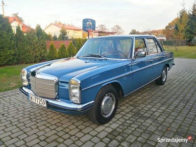 Niebieski Używany 1973 Mercedes W115 Sedan/Limuzyna | 52 000 zł