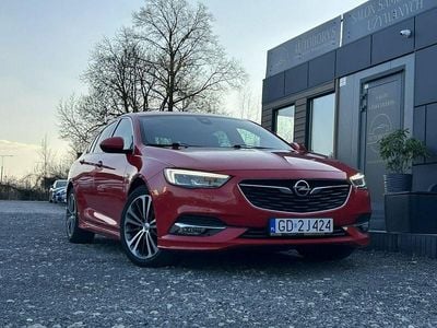Używany Opel Insignia OPC 165 KM (121 kW) 2017 Czerwony (metalik) Sedan/Limuzyna
