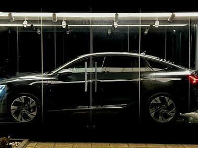 Szary Używany 2020 Audi e-tron Advanced SUV | 149 999 zł