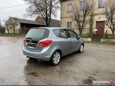 używany Opel Meriva B 2011r. Mały przebieg. Zadbany