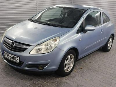 Używany Opel Corsa 75 KM (55 kW) 2007 Niebieski (metalik) Sedan/Limuzyna