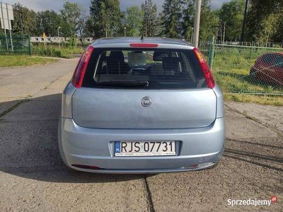 Niebieski Używany 2005 Fiat Grande Punto Hatchback | 9400 zł (Dość drogi)