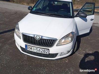 Używany Skoda Fabia 2013 Biały Sedan/Limuzyna