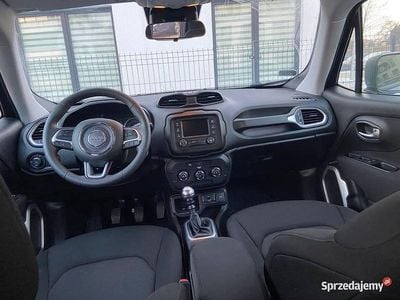 Używany Jeep Renegade Sport 120 KM (88 kW) 2021 Czarny SUV