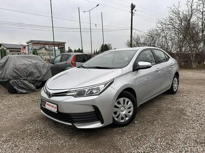 Srebrny Używany 2017 Toyota Corolla Sedan/Limuzyna | 29 900 zł (Uczciwa cena)
