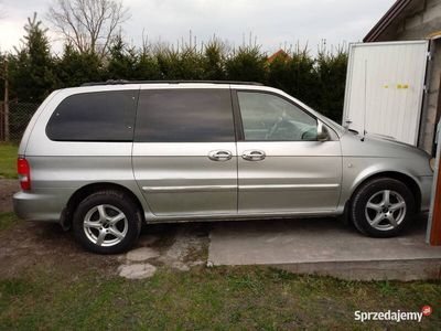 używany Kia Carnival 