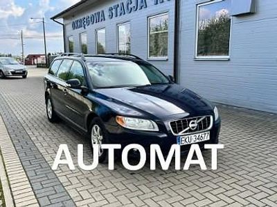 Używany Volvo V70 185 KM (136 kW) 2010 Granatowy Kombi