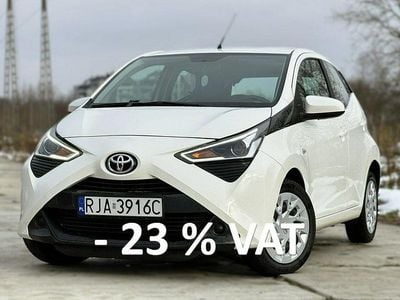 Używany Toyota Aygo 72 KM (52 kW) 2021 Biały (metalik) Hatchback
