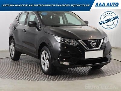 Używany Nissan Qashqai 2017 Czarny SUV