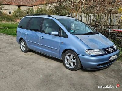 Niebieski Używany 2000 VW Sharan Minivan | 3700 zł