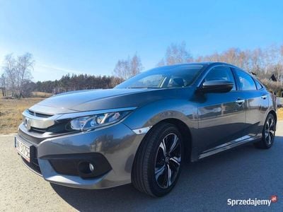 Szary Używany 2018 Honda Civic Sedan/Limuzyna | 79 000 zł (Dość drogi)