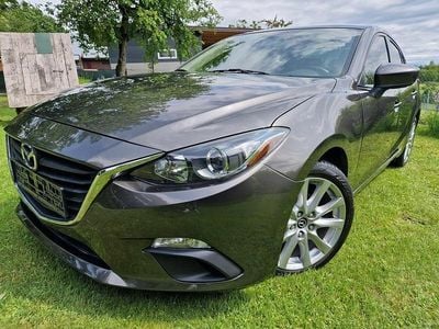 Używany Mazda 3 2014 Brązowobeżowy Sedan/Limuzyna