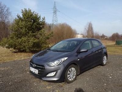 Używany Hyundai i30 120 KM (88 kW) 2015 Szary Hatchback