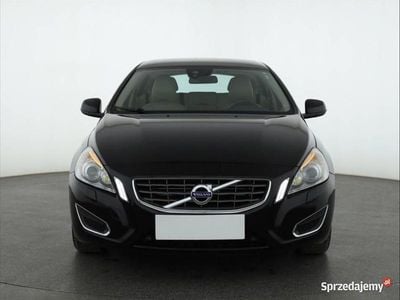 Używany Volvo V60 203 KM (149 kW) 2011 Czarny Kombi