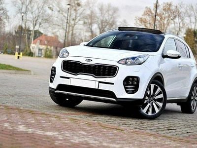 Biały (metalik, perła) Używany 2018 Kia Sportage GT-Line SUV | 58 900 zł (Uczciwa cena)