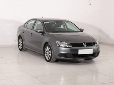 Używany VW Jetta 105 KM (77 kW) 2011 Szary Sedan/Limuzyna