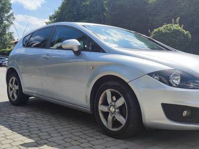 Używany Seat Leon 105 KM (77 kW) 2009 Srebrny Hatchback
