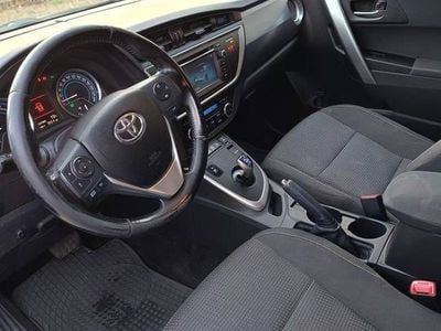 Toyota Auris Hybrid