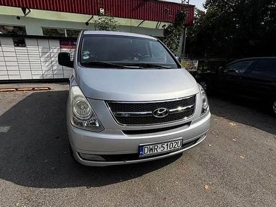 Srebrny Używany 2009 Hyundai H-1 Minivan | 24 000 zł