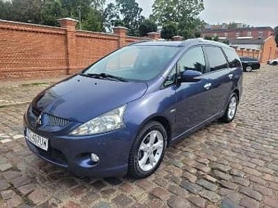 używany Mitsubishi Grandis 