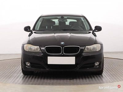 Czarny Używany 2010 BMW 316 Kombi | 16 999 zł