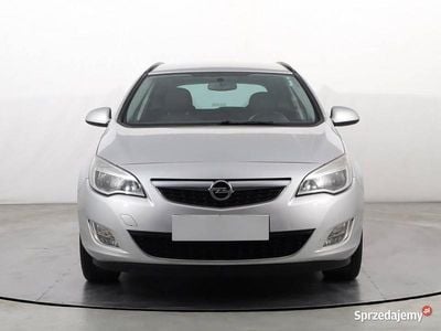 Srebrny Używany 2011 Opel Astra Kombi | 20 999 zł (Uczciwa cena)