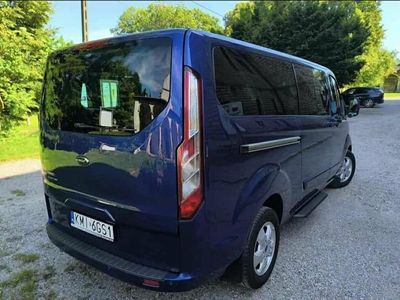 Niebieski Używany 2016 Ford Tourneo Minivan | 64 800 zł (Dość drogi)