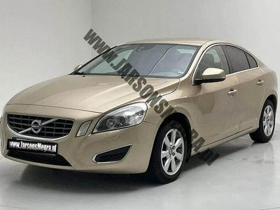 Używany Volvo S60 150 KM (110 kW) 2011 Brązowobeżowy Sedan/Limuzyna