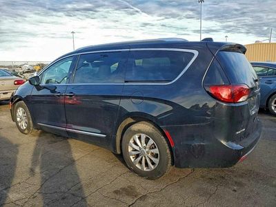 Używany Chrysler Pacifica Touring 2019 Czarny Kombi