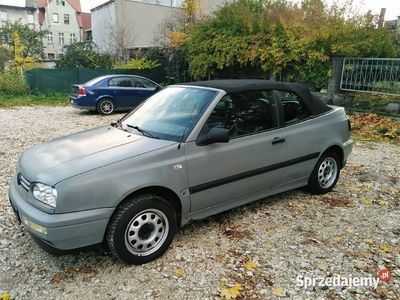 używany VW Golf Cabriolet 3 1.8 benzyna 90km