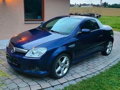 Niebieski Używany 2005 Opel Tigra Eco Kabriolet | 8500 zł