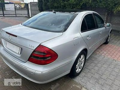Używany Mercedes E320 Avantgarde 224 KM (164 kW) 2005 Srebrny Sedan/Limuzyna